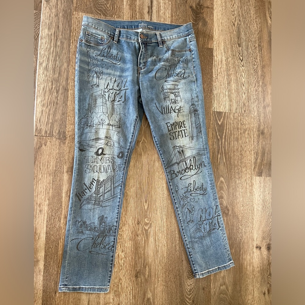 Soho Anime New York & Company Arts City Painted Hysteric
size 12 or best offer